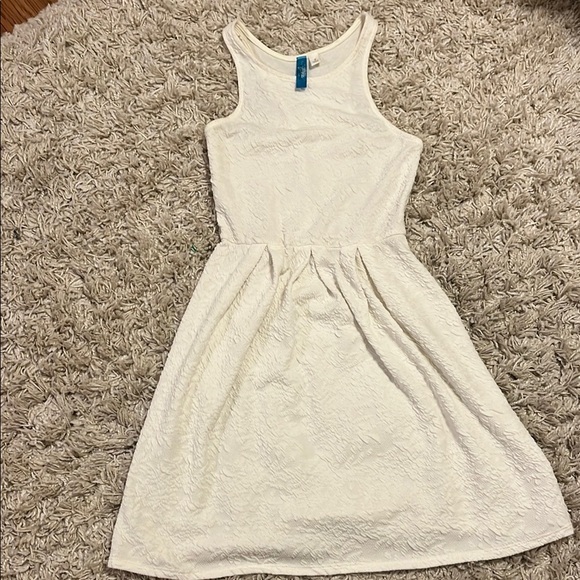 buttons Dresses & Skirts - Elegant White dress